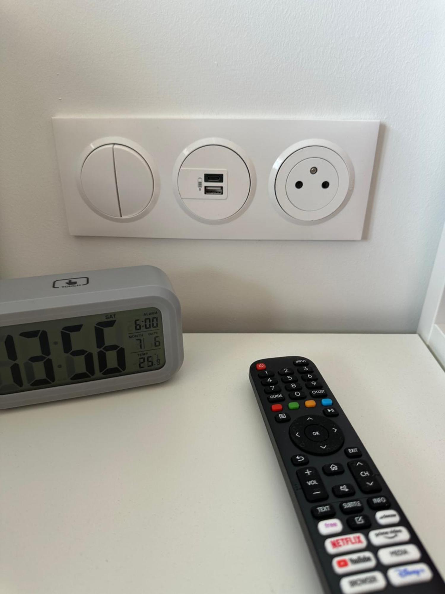 Paris Pantin Magnifique Appartement 4 Pieces De 108M2 Avec 2 Parking Interieur - Tres Cosy Pour 1 A 12 Personnes - Entierement Refait A Neuf Entire Apartment Luxurious And Warm - Pantin Paris 19 Eme Free Wifi Gratuit Dış mekan fotoğraf
