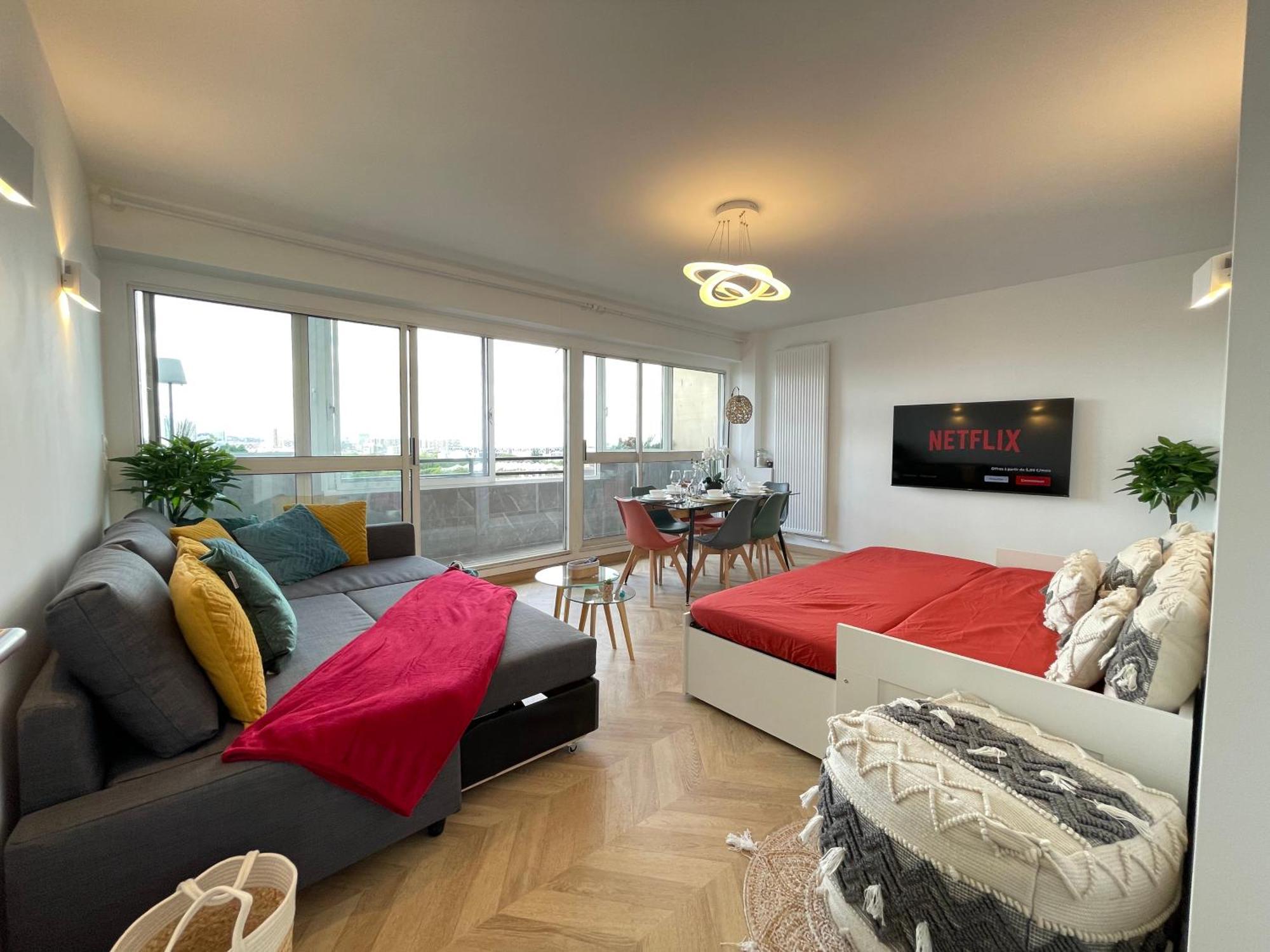 Paris Pantin Magnifique Appartement 4 Pieces De 108M2 Avec 2 Parking Interieur - Tres Cosy Pour 1 A 12 Personnes - Entierement Refait A Neuf Entire Apartment Luxurious And Warm - Pantin Paris 19 Eme Free Wifi Gratuit Dış mekan fotoğraf