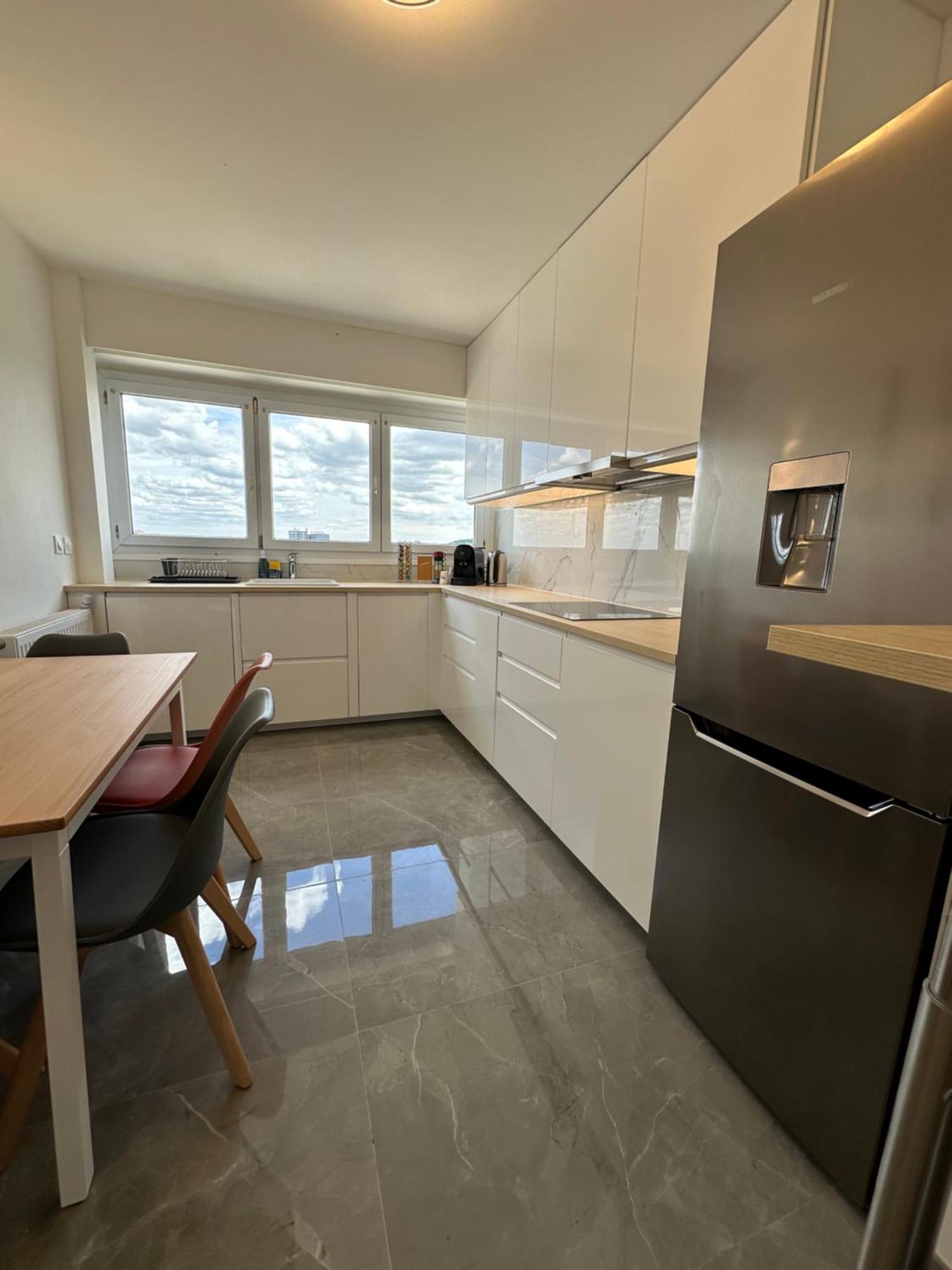 Paris Pantin Magnifique Appartement 4 Pieces De 108M2 Avec 2 Parking Interieur - Tres Cosy Pour 1 A 12 Personnes - Entierement Refait A Neuf Entire Apartment Luxurious And Warm - Pantin Paris 19 Eme Free Wifi Gratuit Dış mekan fotoğraf