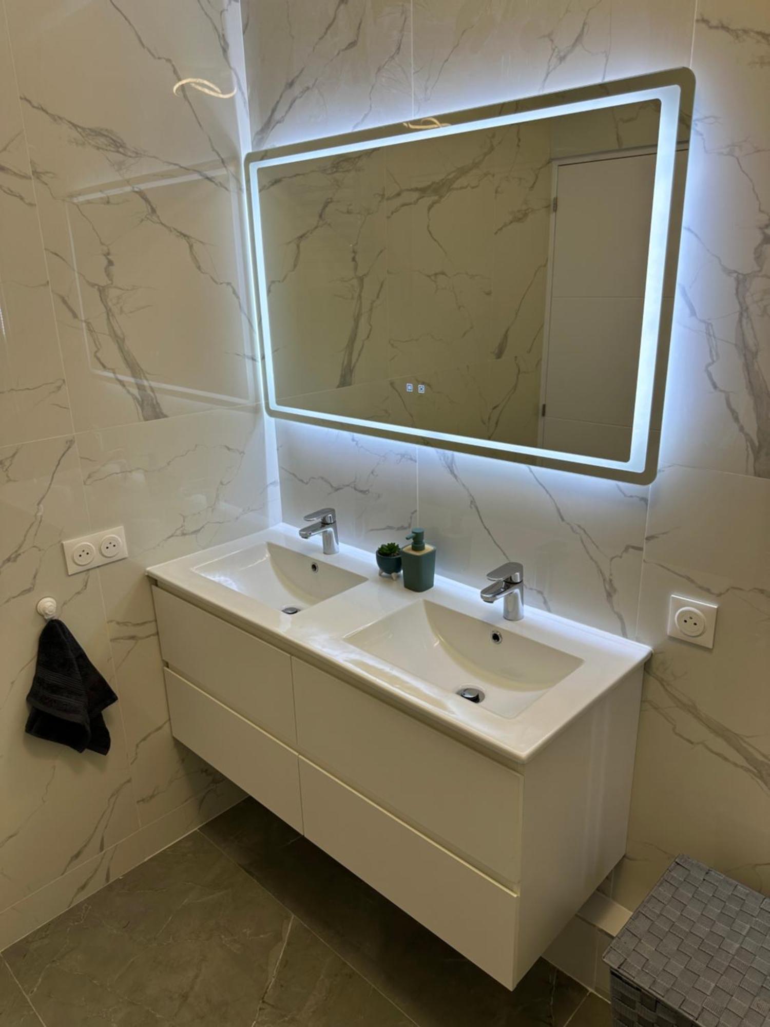 Paris Pantin Magnifique Appartement 4 Pieces De 108M2 Avec 2 Parking Interieur - Tres Cosy Pour 1 A 12 Personnes - Entierement Refait A Neuf Entire Apartment Luxurious And Warm - Pantin Paris 19 Eme Free Wifi Gratuit Dış mekan fotoğraf