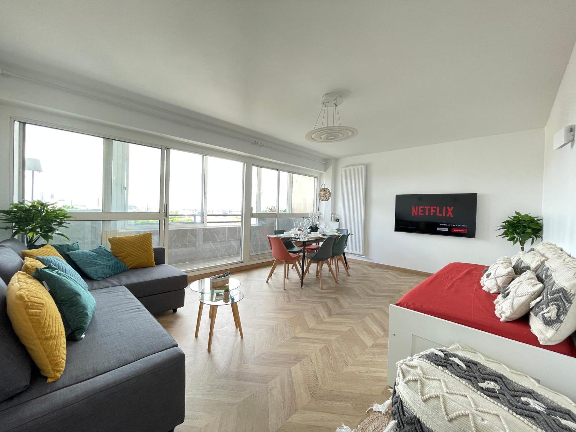Paris Pantin Magnifique Appartement 4 Pieces De 108M2 Avec 2 Parking Interieur - Tres Cosy Pour 1 A 12 Personnes - Entierement Refait A Neuf Entire Apartment Luxurious And Warm - Pantin Paris 19 Eme Free Wifi Gratuit Dış mekan fotoğraf