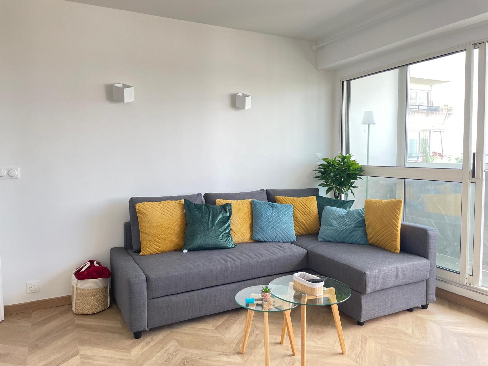 Paris Pantin Magnifique Appartement 4 Pieces De 108M2 Avec 2 Parking Interieur - Tres Cosy Pour 1 A 12 Personnes - Entierement Refait A Neuf Entire Apartment Luxurious And Warm - Pantin Paris 19 Eme Free Wifi Gratuit Dış mekan fotoğraf
